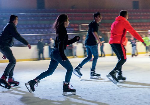 22-Partager-Soirees-givrees-Patinoire-credit-Didier-Gourbin.jpg